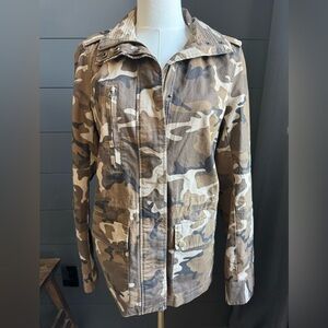 Love Tree Camouflage Jacket Brown Earth Tones, Snap & Zip up, Gathered Waistline